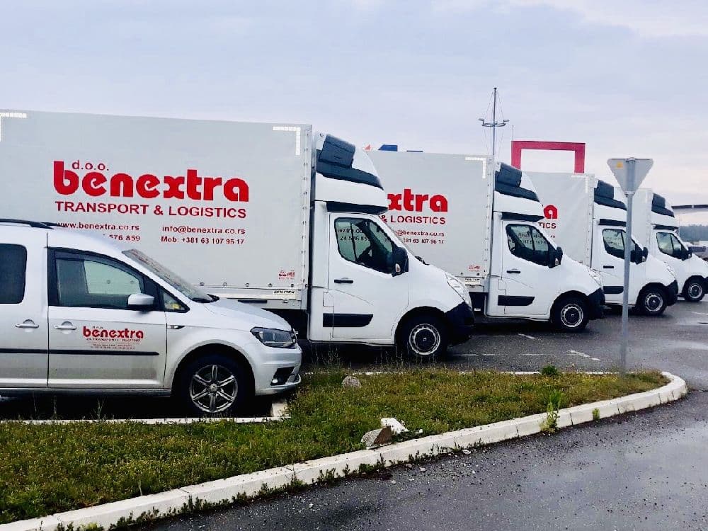 Benextra kamion na parkingu