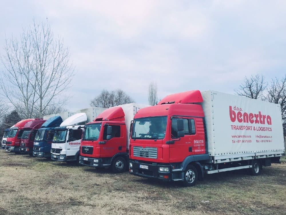 Benextra kombi vozilo u pokretu